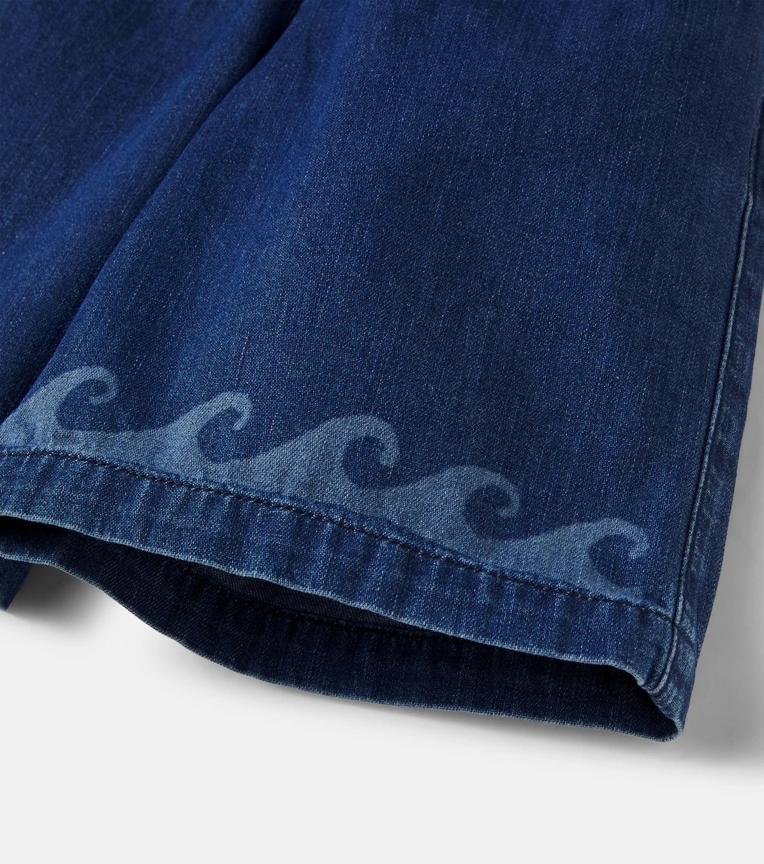 Versace Kids - Printed denim shorts