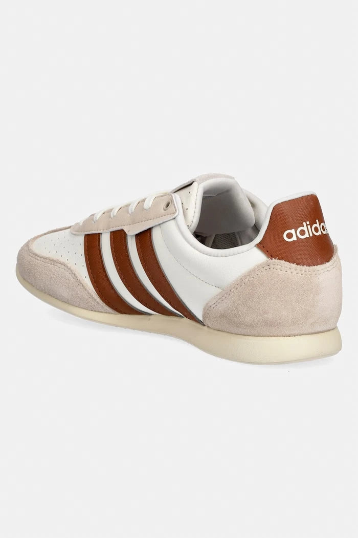 Маратонки adidas Barreda L0