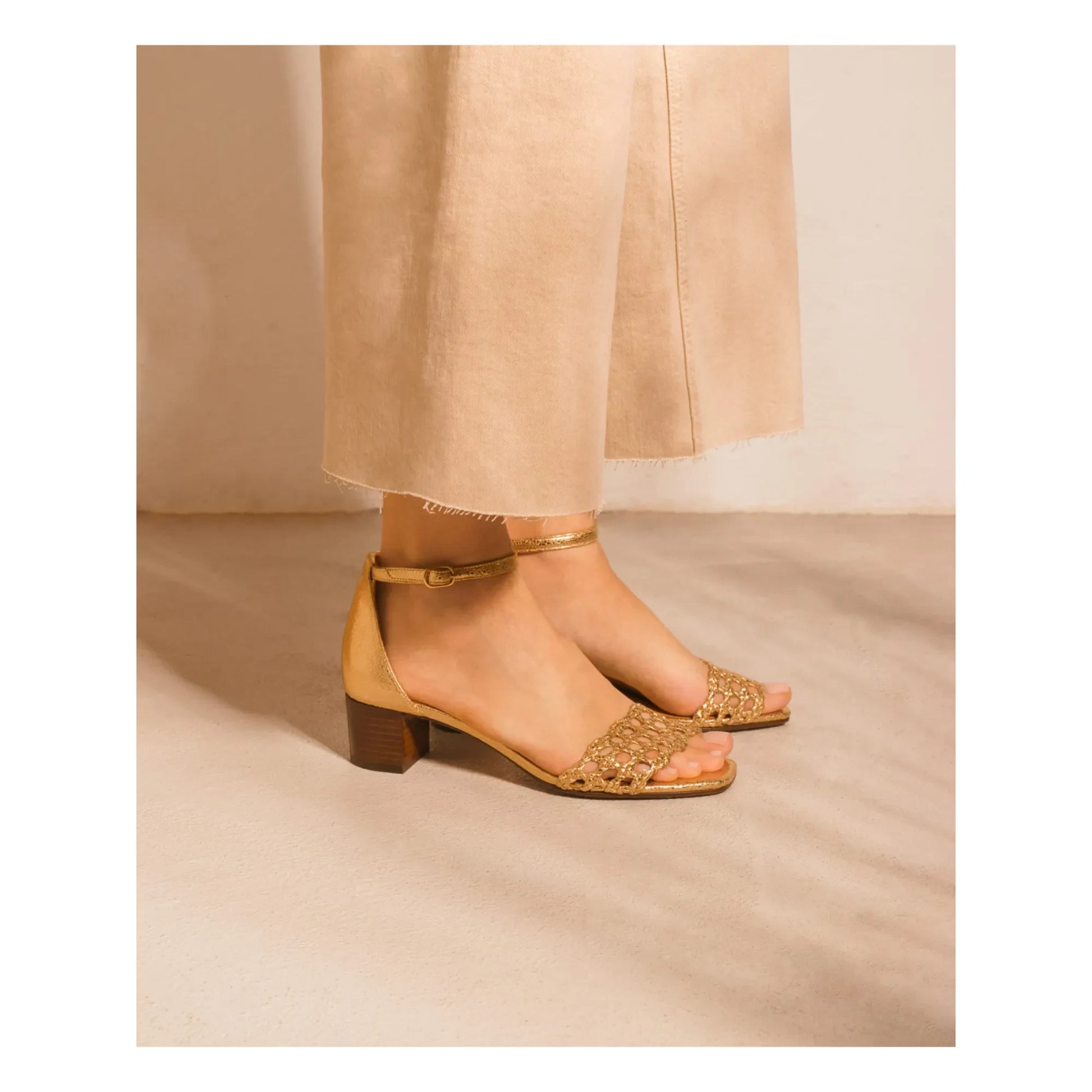 Rivecour - Leather N°890 Heeled Sandals | Gold