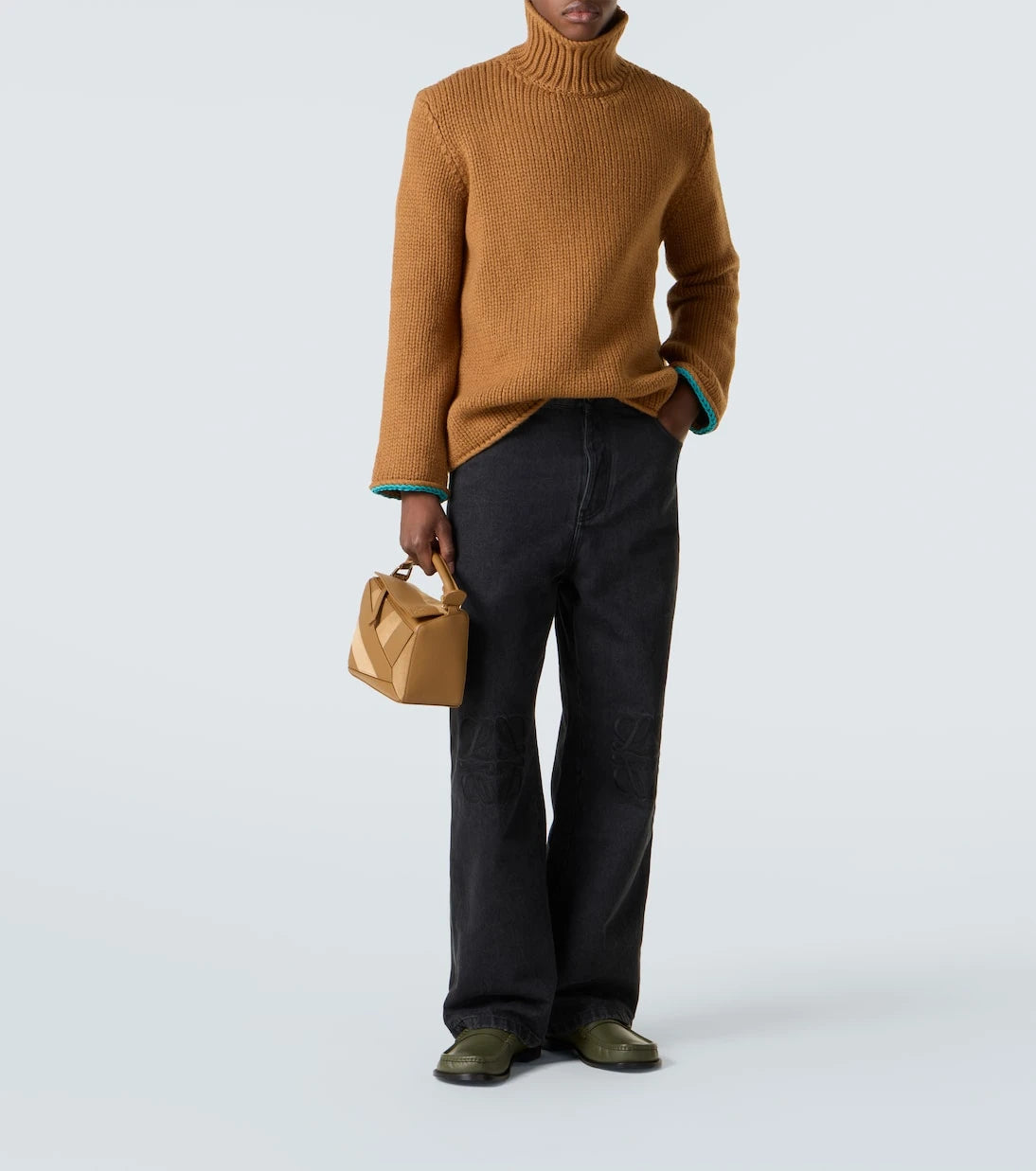 Loewe - بنطال جينز بقصة أرجل واسعة بشعار Anagram