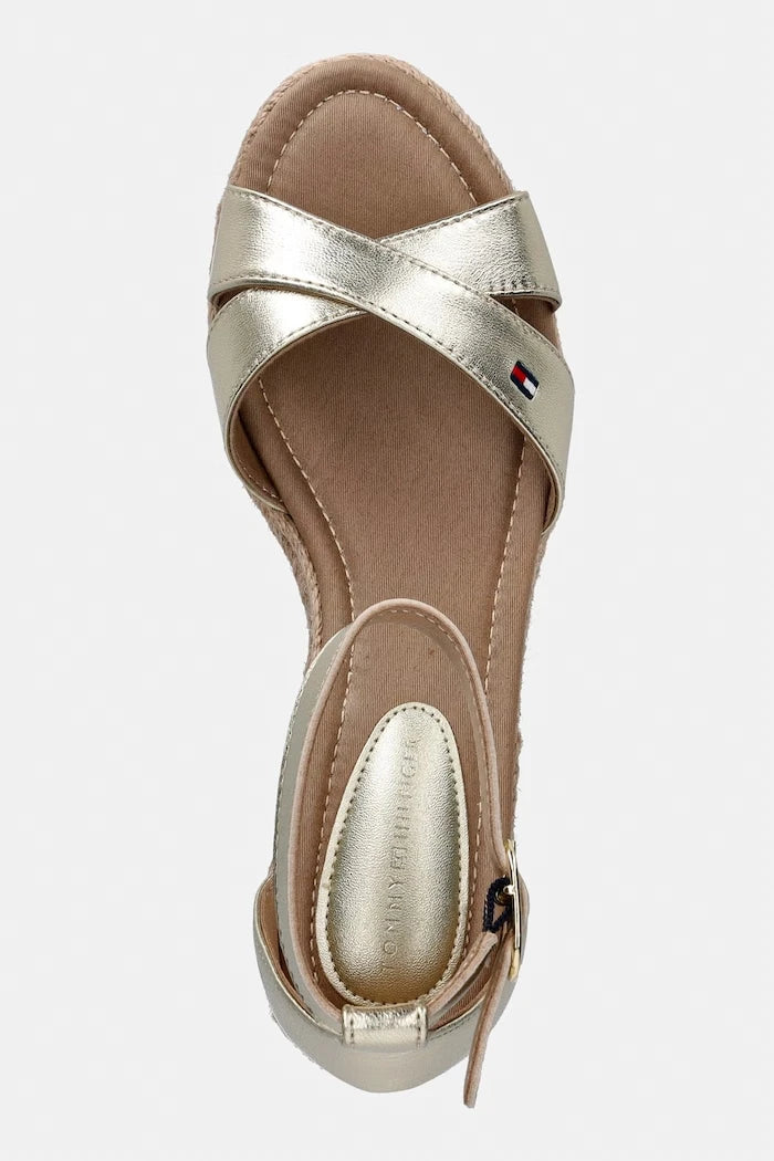 Tommy Hilfiger Deri Eğik Platformlu Sandalet MID WEDGE ESPAD X CROSS GOLD