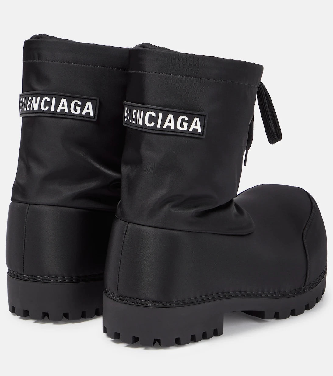 Balenciaga - جزمة ثلج ألاسكا منخفضة