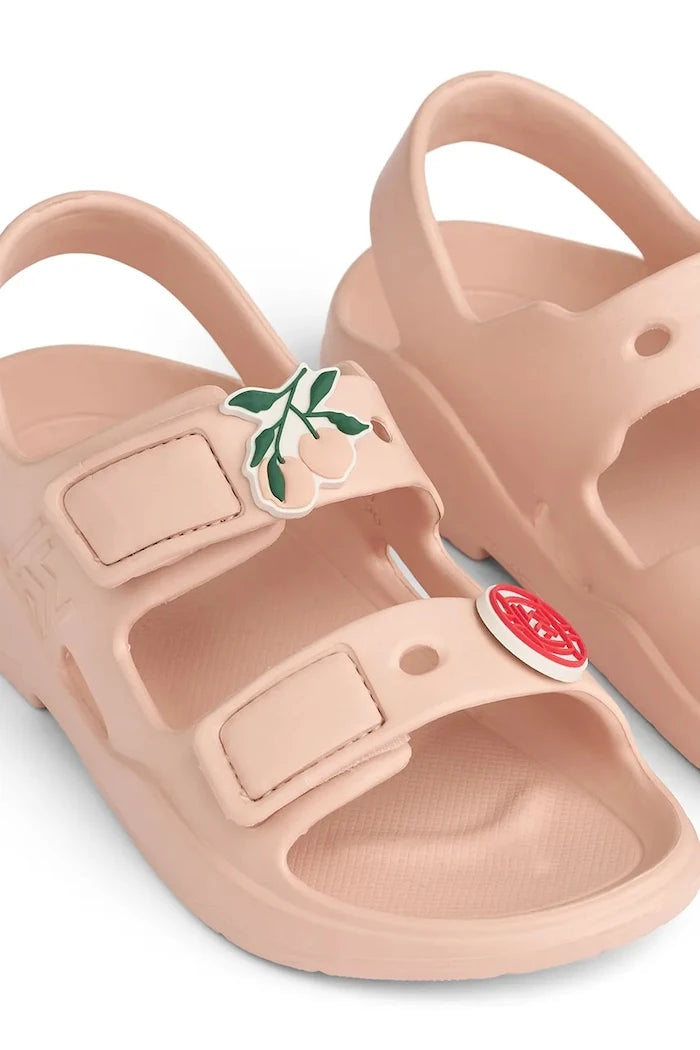Liewood çocuklar için açık topuklu sandalet ayakkabı Lilo Sandals with Charms