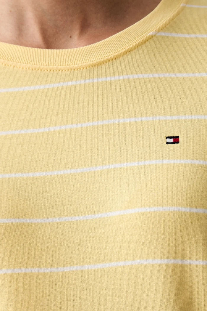 Tommy Hilfiger pamuklu kadın tişört