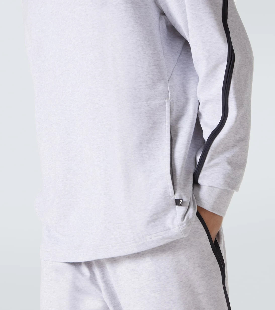 On - Studio hoodie