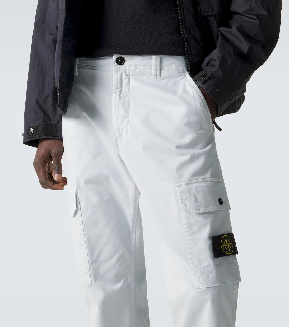 Stone Island - بنطال كارجو من قطن التويل بتصميم بوصلة