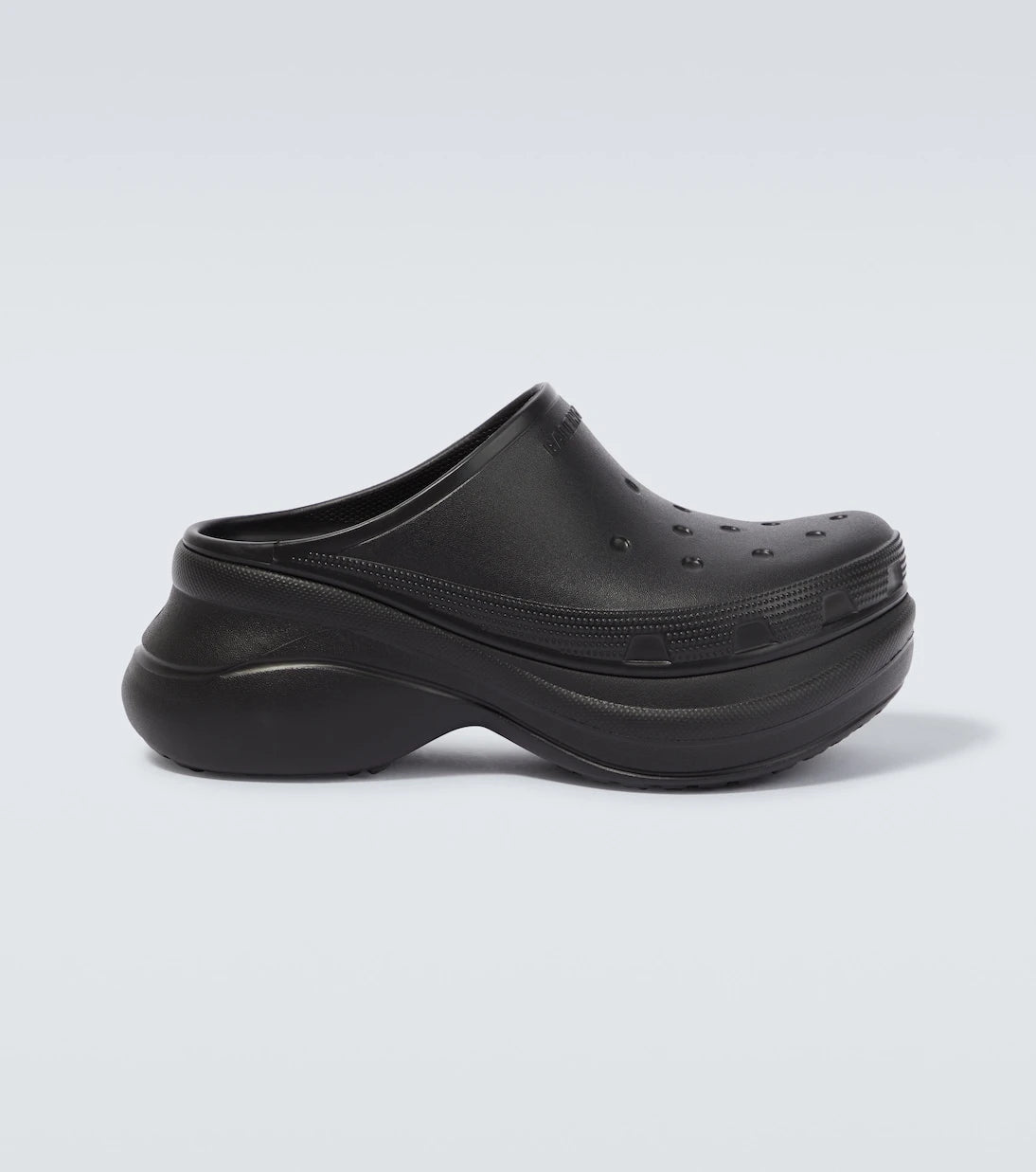 Balenciaga - x Crocs platform slides