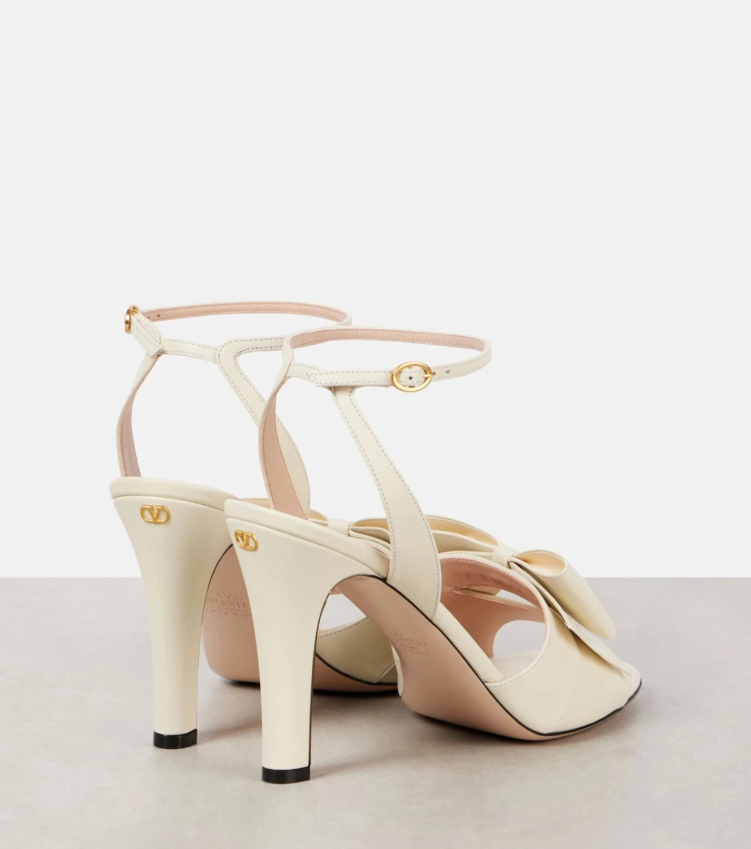 Valentino Garavani - Bow-detail leather sandals