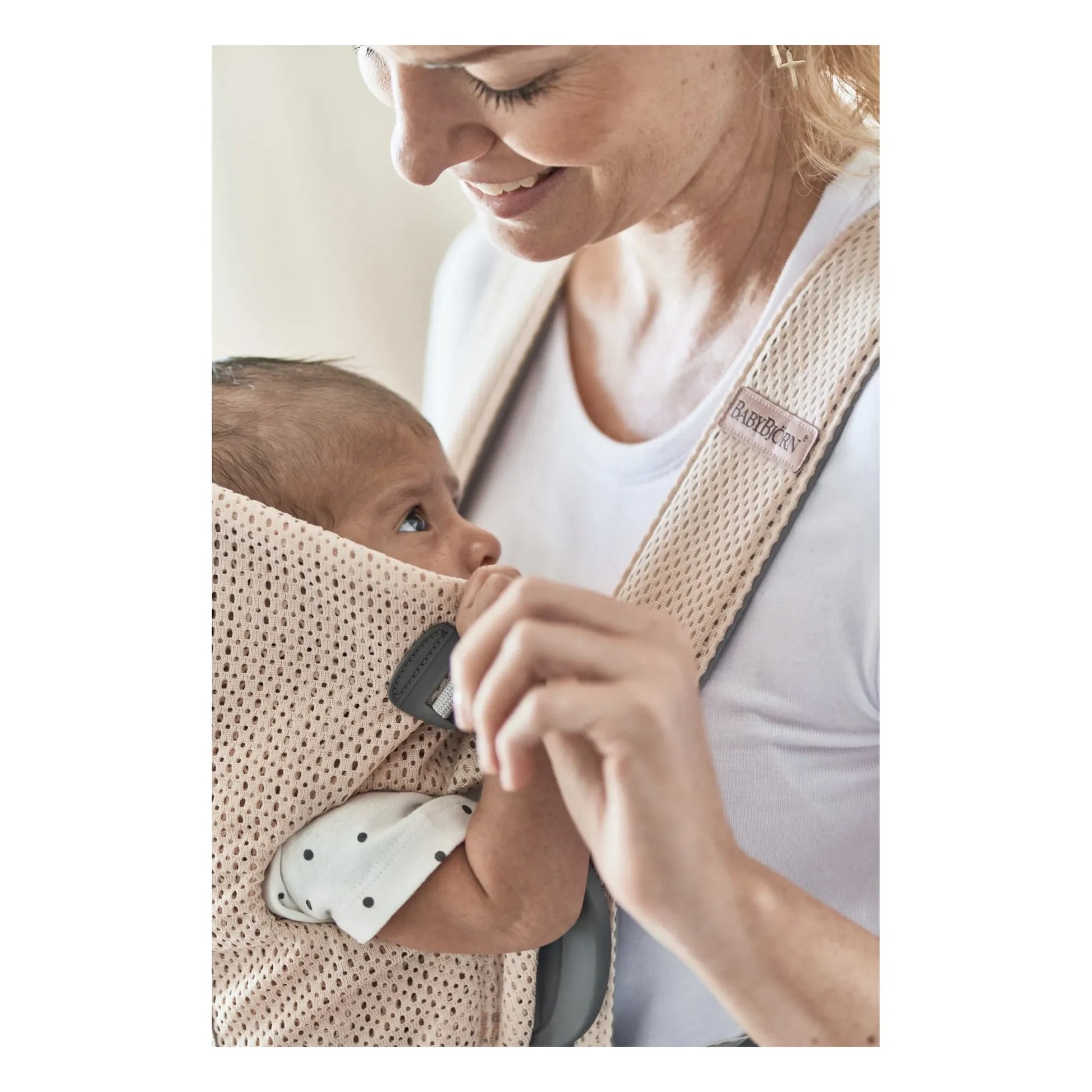 BabyBjörn - Mini Baby Carrier in mesh