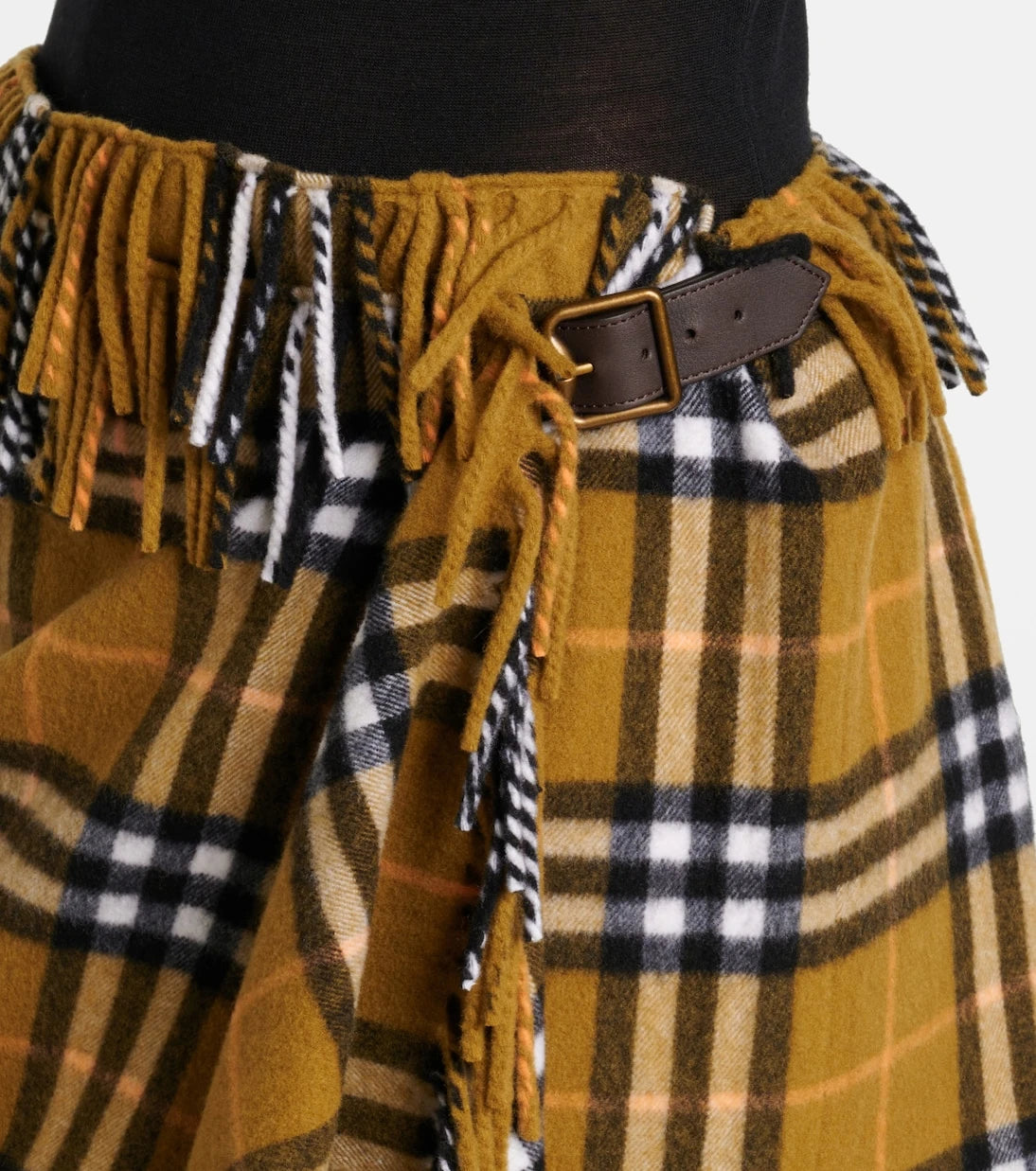 Burberry - تنورة قصيرة من الصوف والكشمير بنقشة كاروهات من بربري