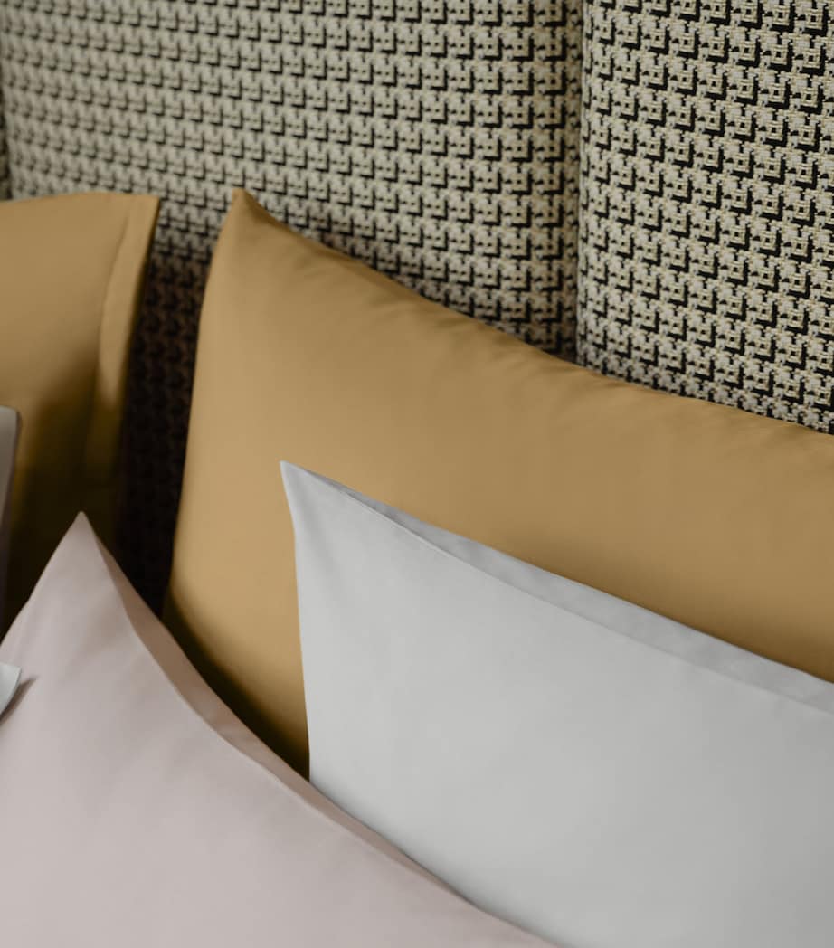 Schlossberg Cotton Sateen Noblesse Uni King Fitted Sheet (150cm x 200cm)