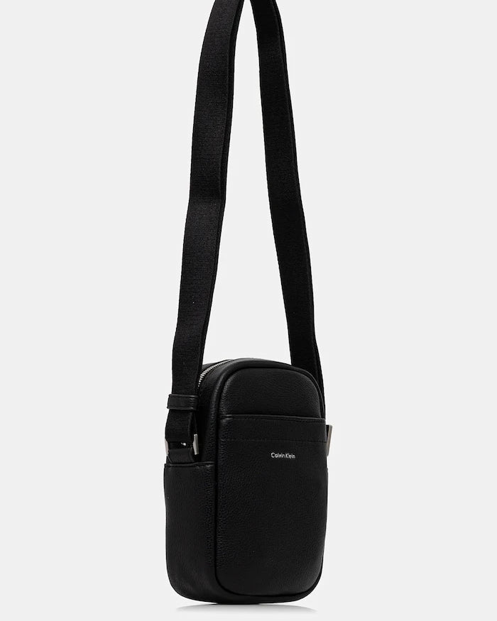 Calvin Klein Omuz Çantası