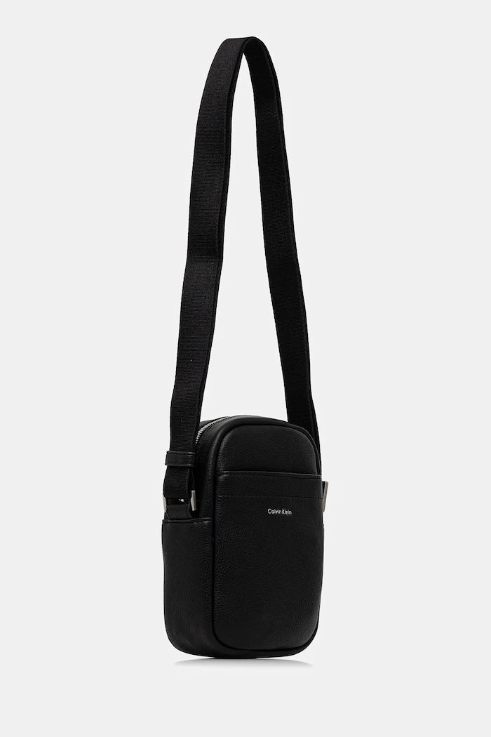 Calvin Klein Omuz Çantası