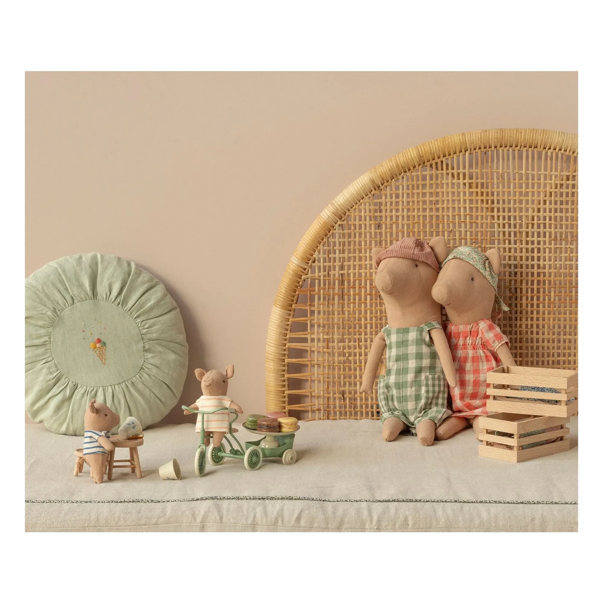Maileg - Baby pig in its box - Girl