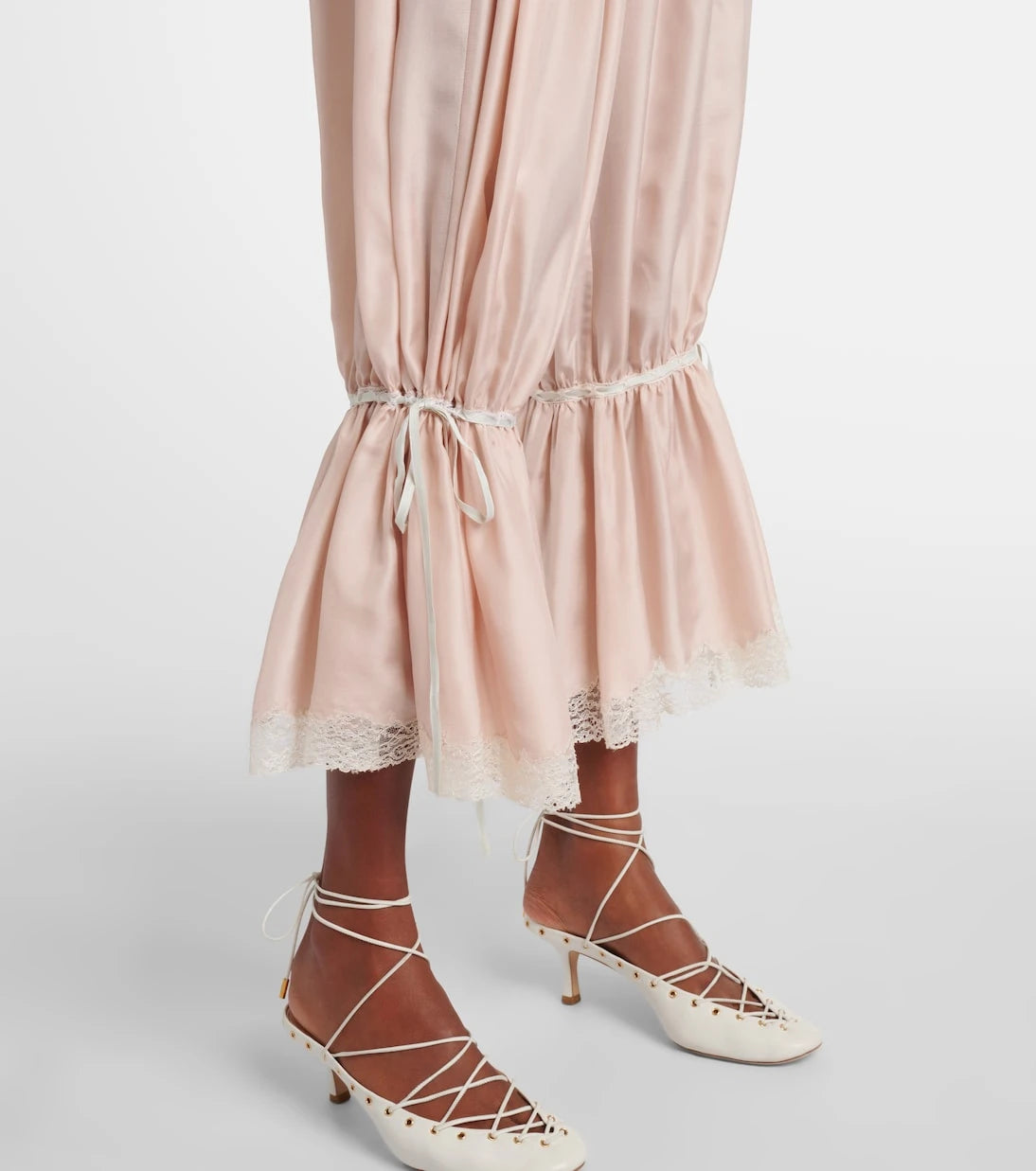 Chloé - Lace-trimmed silk pongé cropped pants