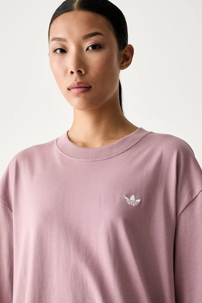 adidas Originals kadın pamuklu Essentials tişört