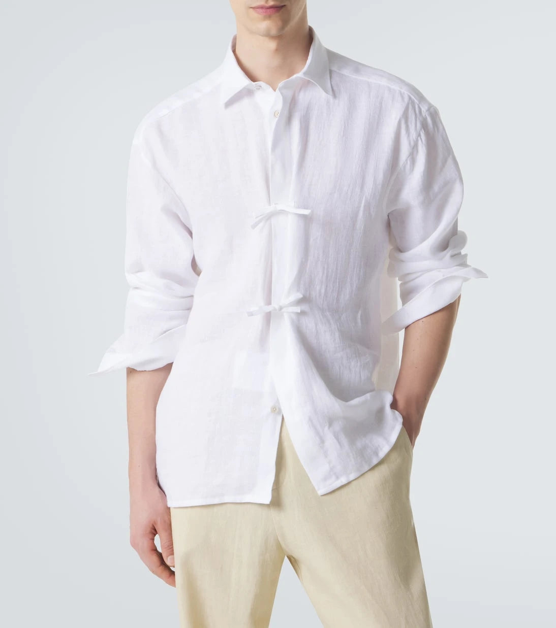 Kiton - قميص دوريان من الكتان بتفاصيل فيونكة