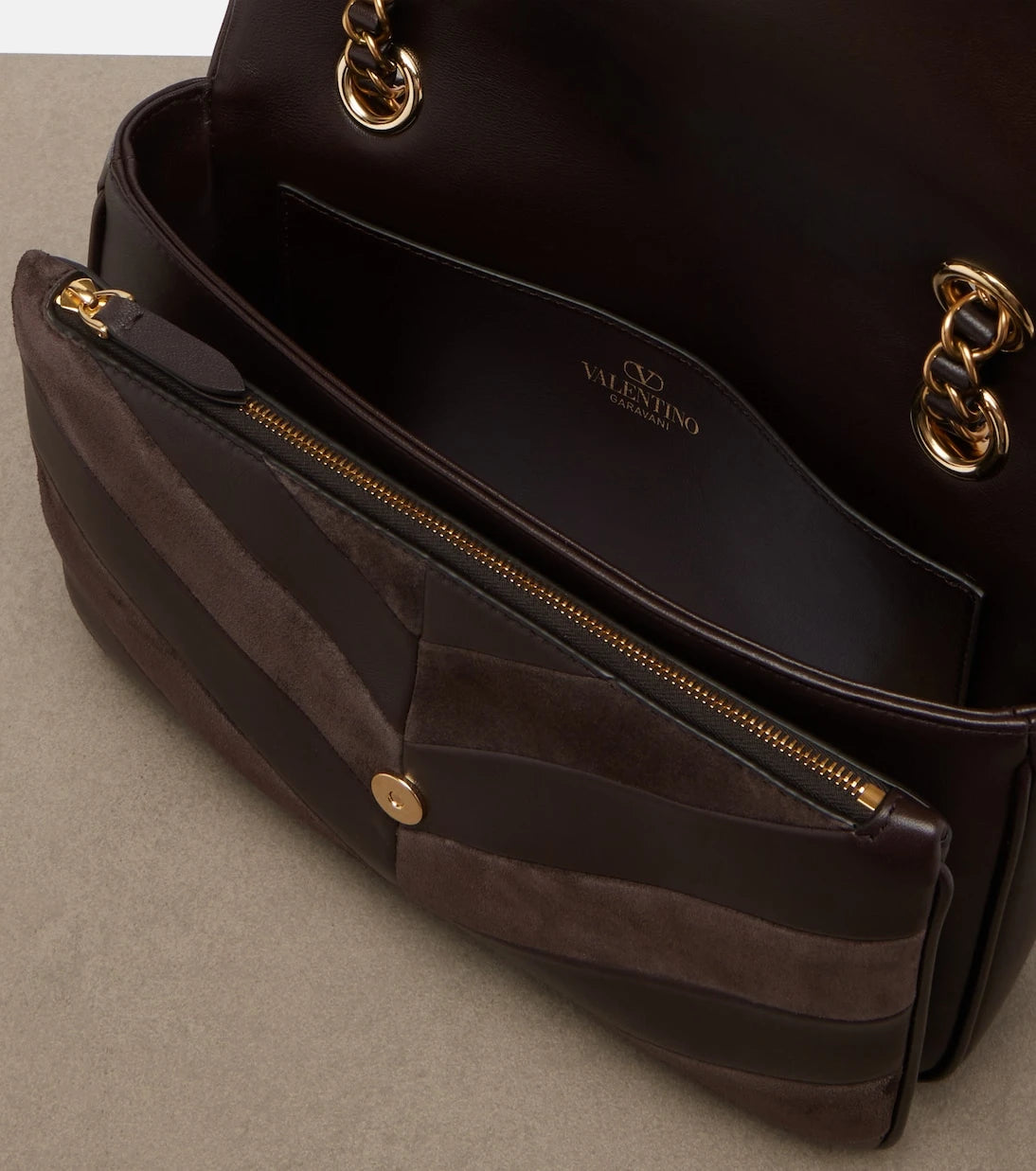 Valentino Garavani - Djuna Medium chevron leather shoulder bag