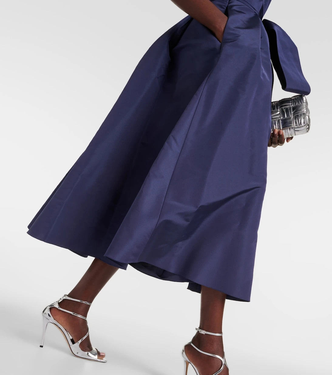 Carolina Herrera - Bow-detail silk midi dress