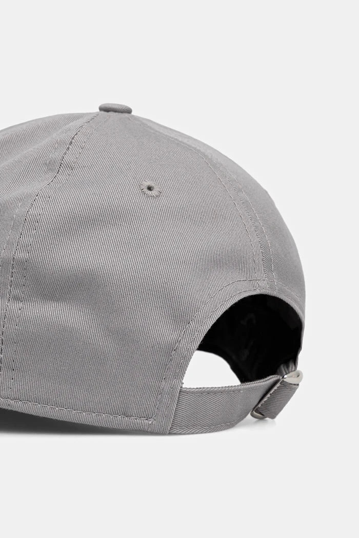 New Era 0 OUTLINE 9FORTY® Pamuklu Vizörlü Şapka
