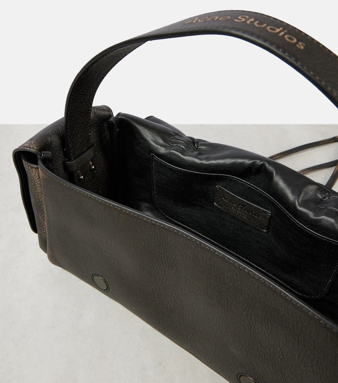 Acne Studios - Multipocket leather shoulder bag