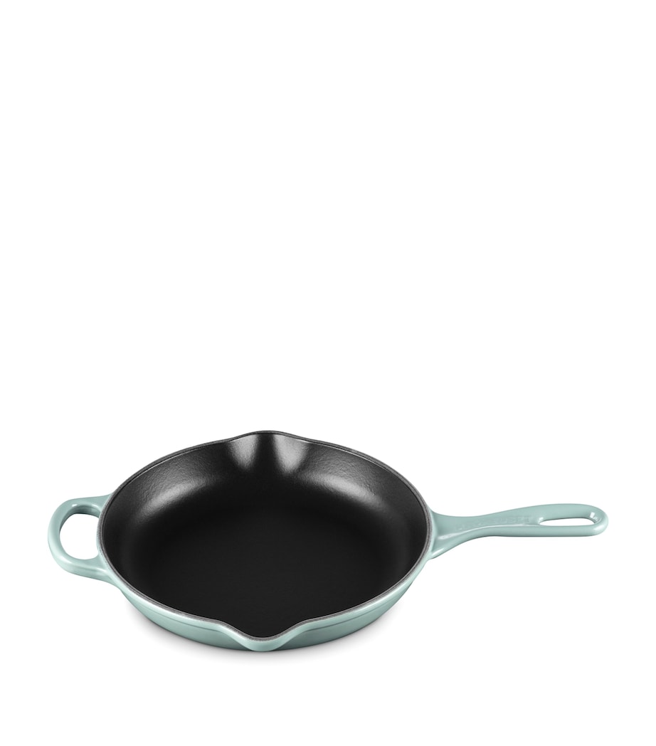 Le Creuset Cast Iron Skillet (23cm)