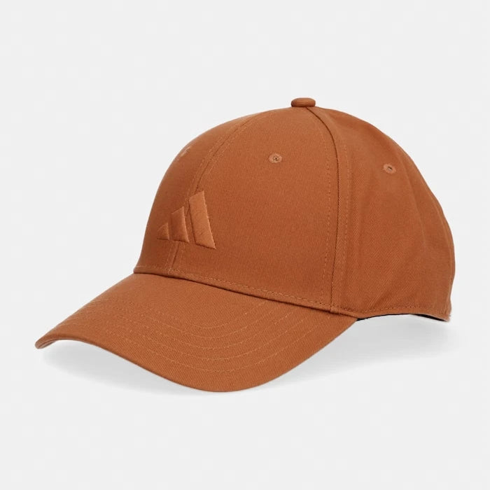 Памучна шапка с козирка adidas