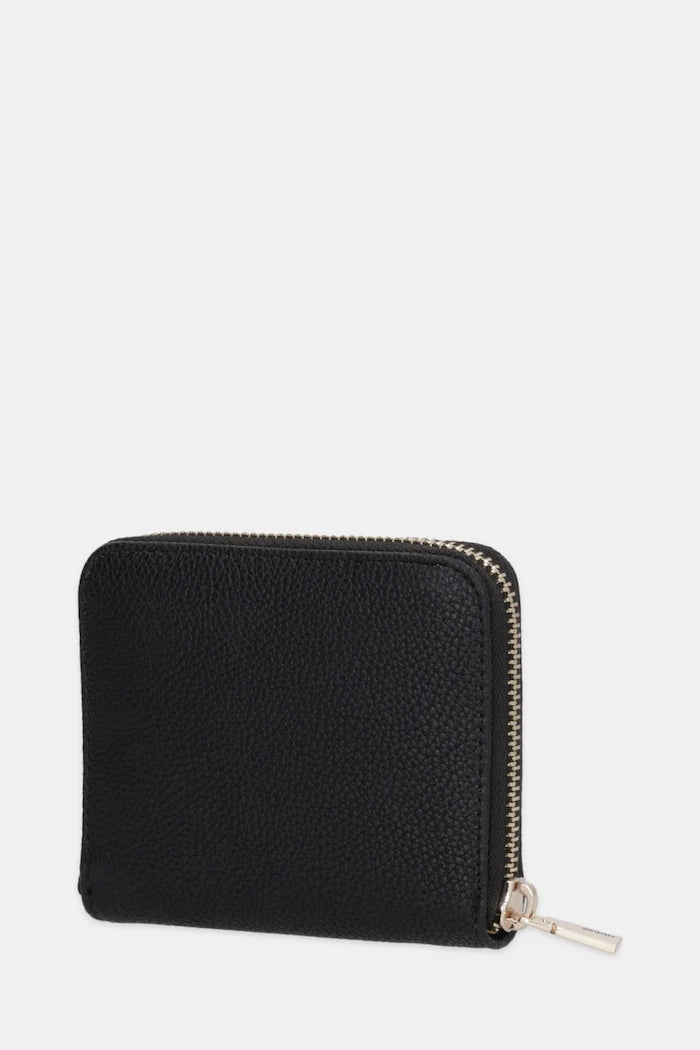 Guess портфейл дамски LAUREL