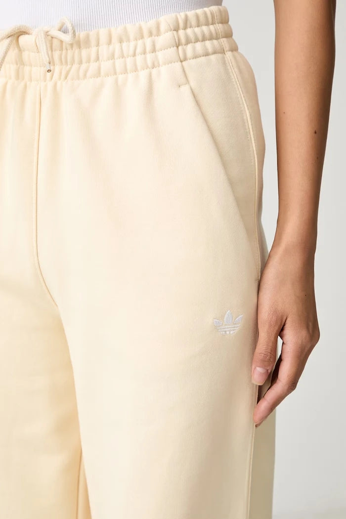 adidas Originals pamuklu Essentials kadın eşofman altı