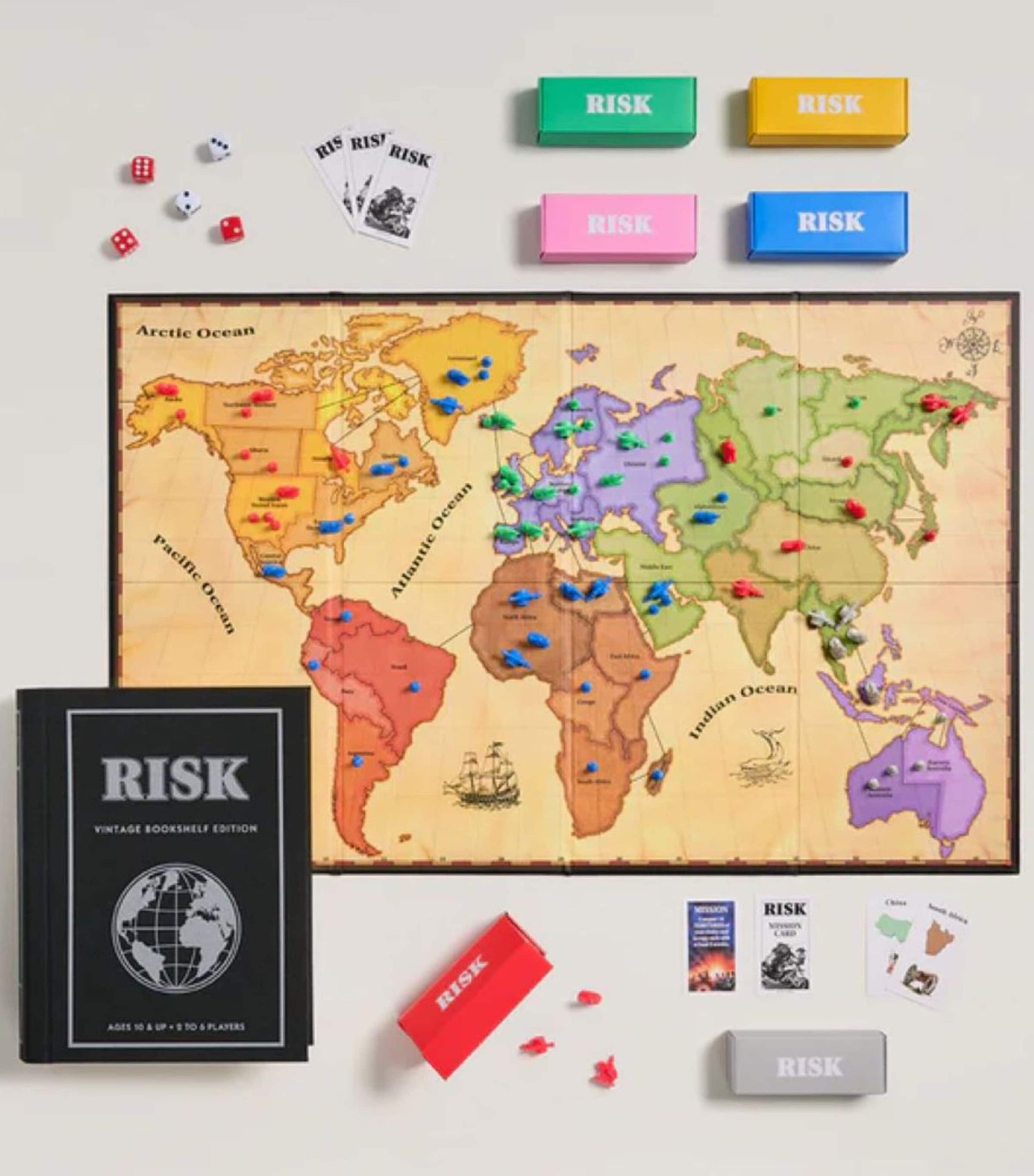 VINTAGE BOOKSHELF Risk Vintage Bookshelf Edition Board Game