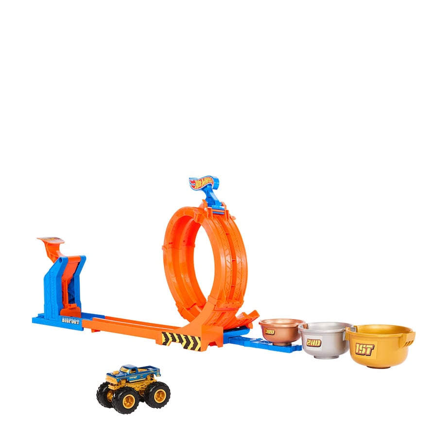 Hot Wheels Monster Trucks Loop-and-Flip Trophy Challenge Set