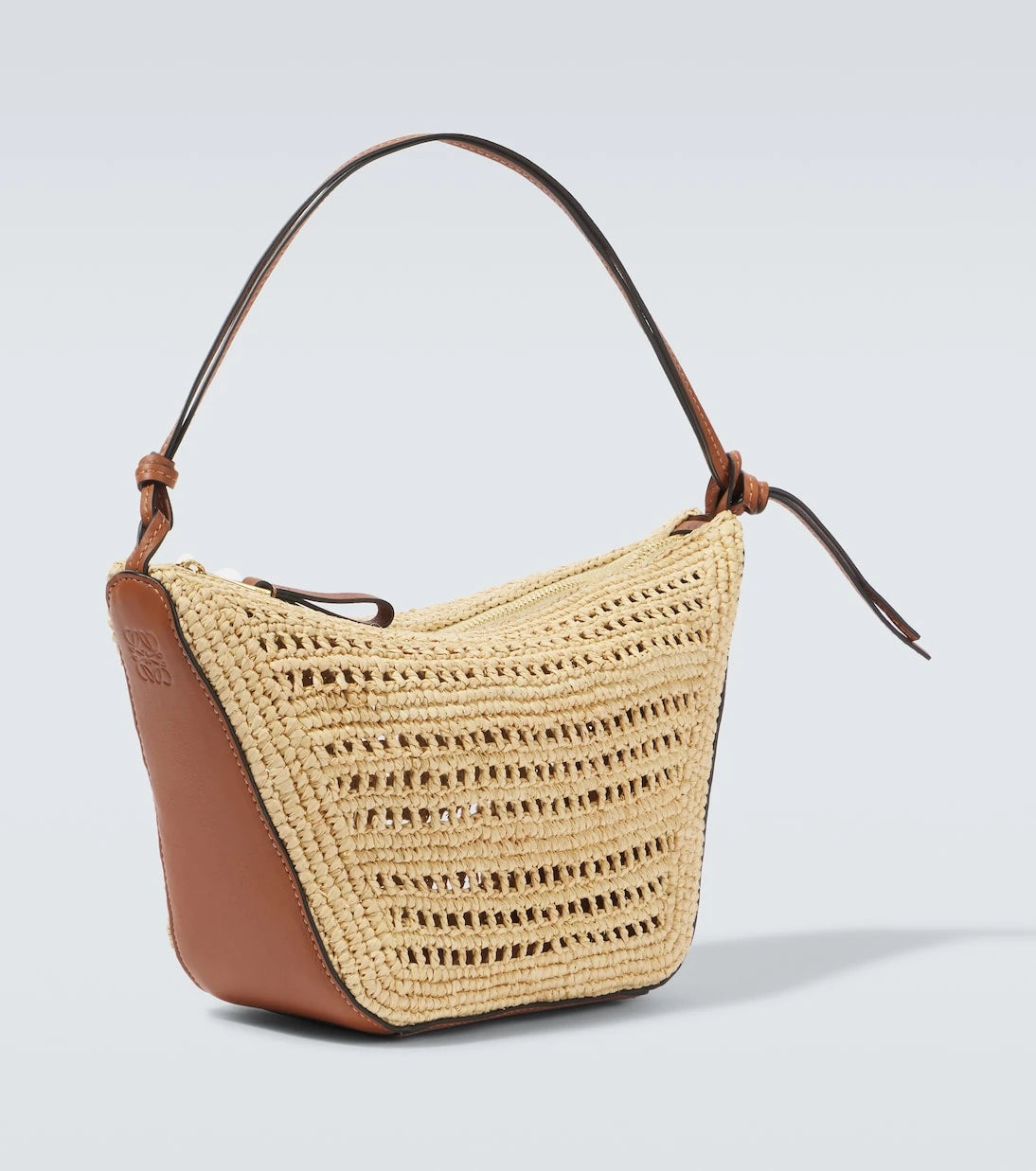 Loewe - حقيبة كتف هاموك ميني من باولا إيبيزا