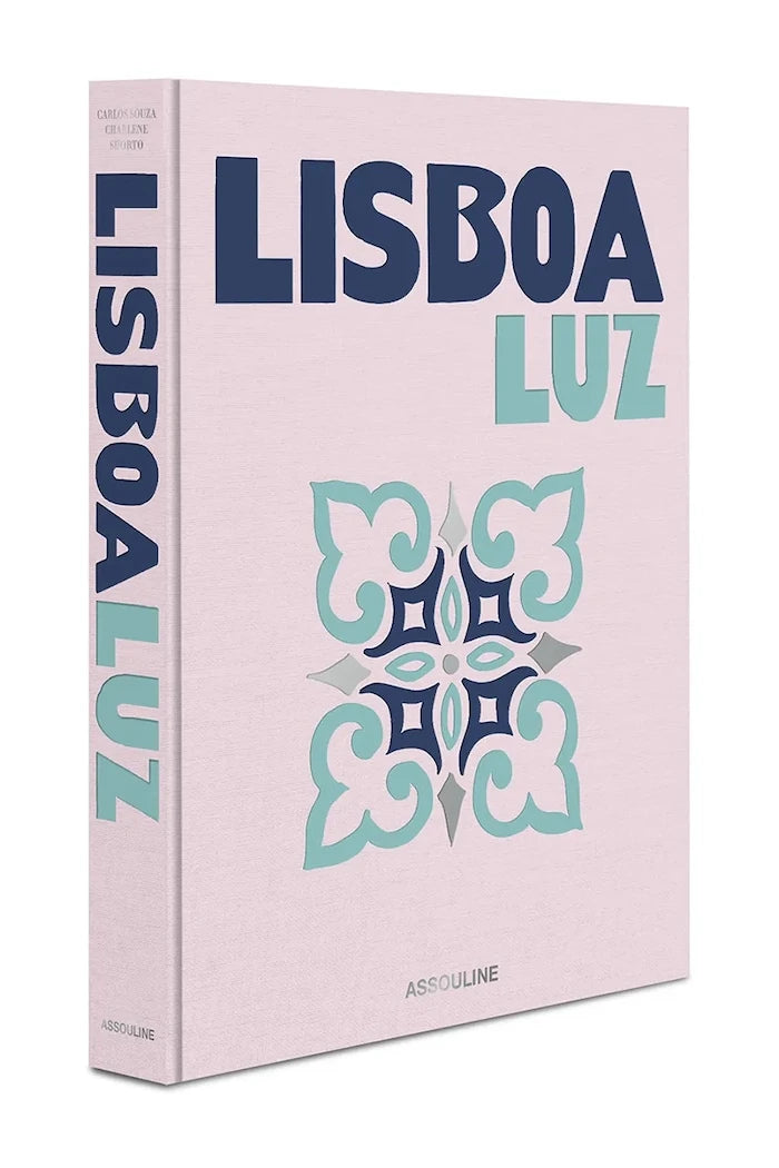 Assouline Lisboa Luz by Carlos Souza and Charlene Shorto, İngilizce