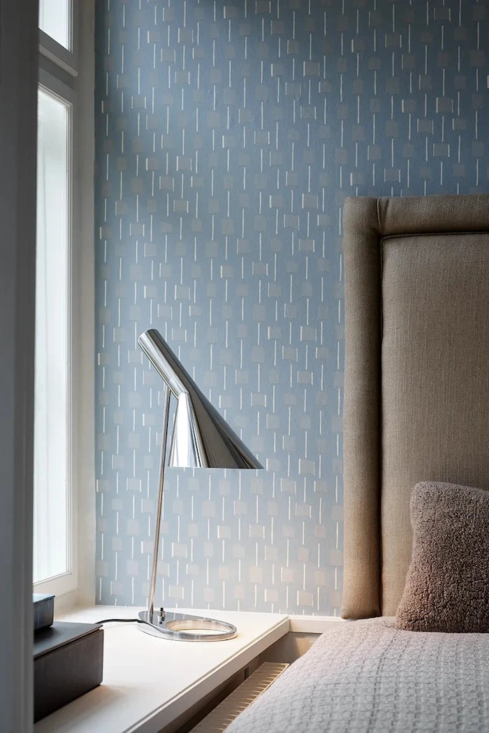 Louis Poulsen çelik masa lambası AJ Table Lamp