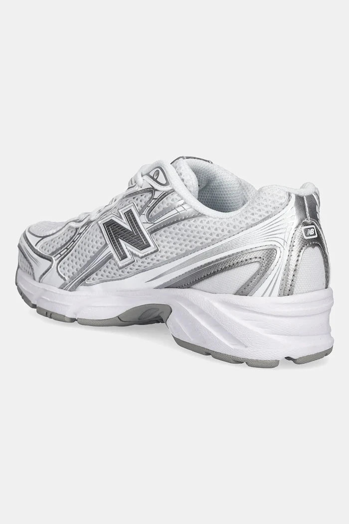 Маратонки New Balance 740
