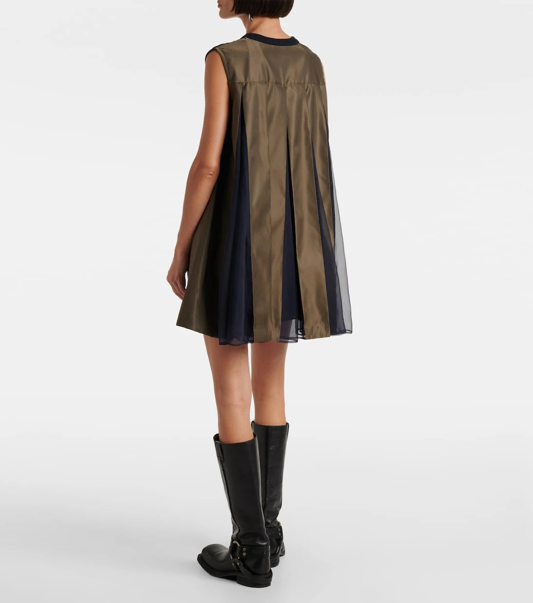 Sacai - فستان قصير متعدد الألواح