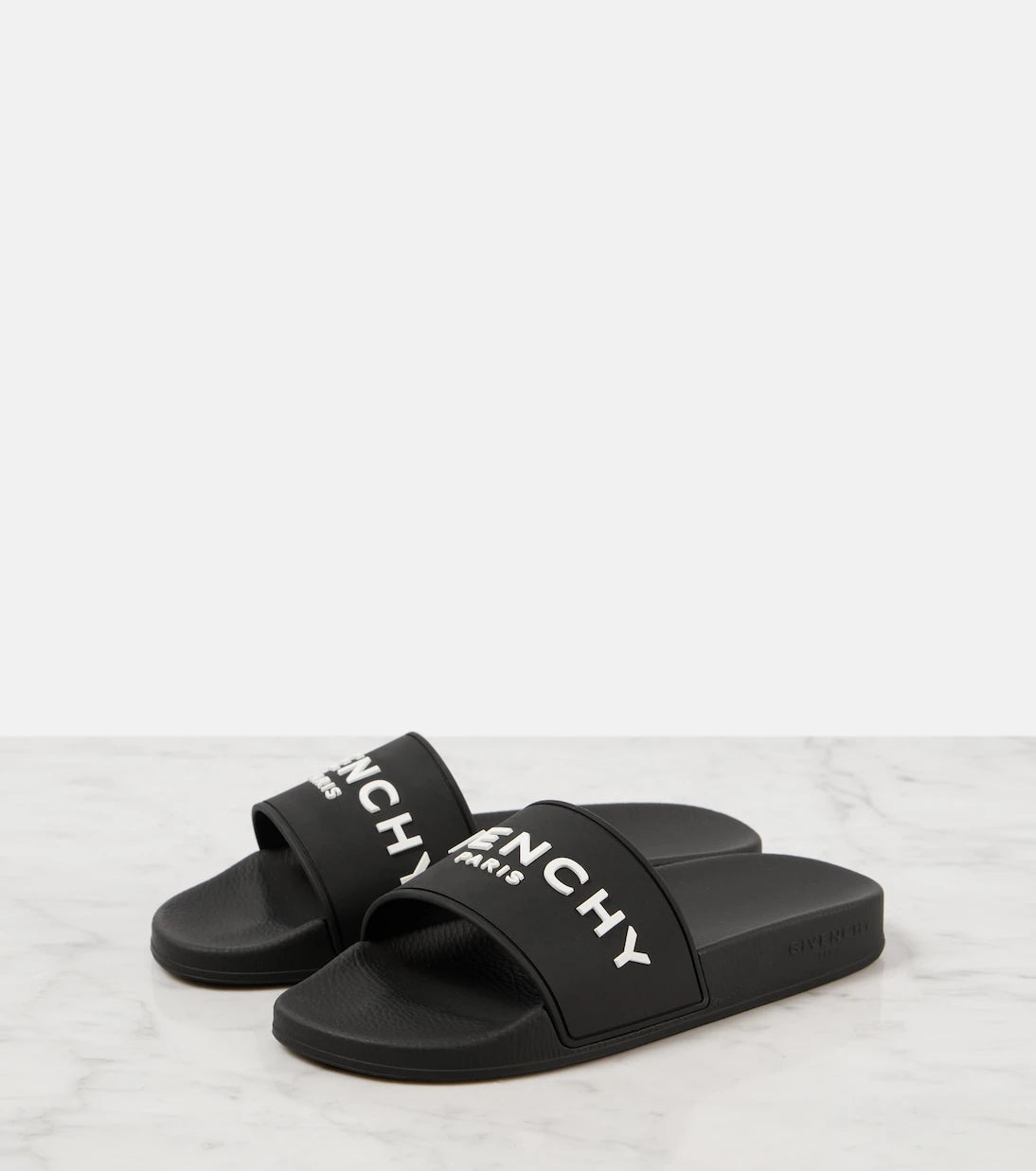 Givenchy - Logo slides