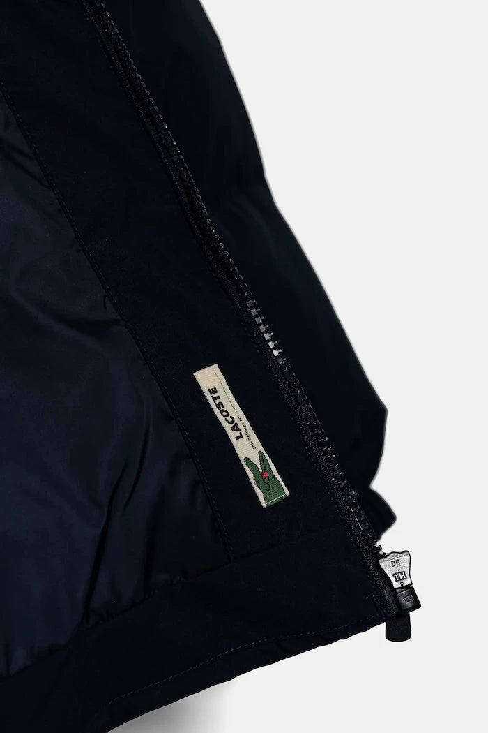 Яке Lacoste