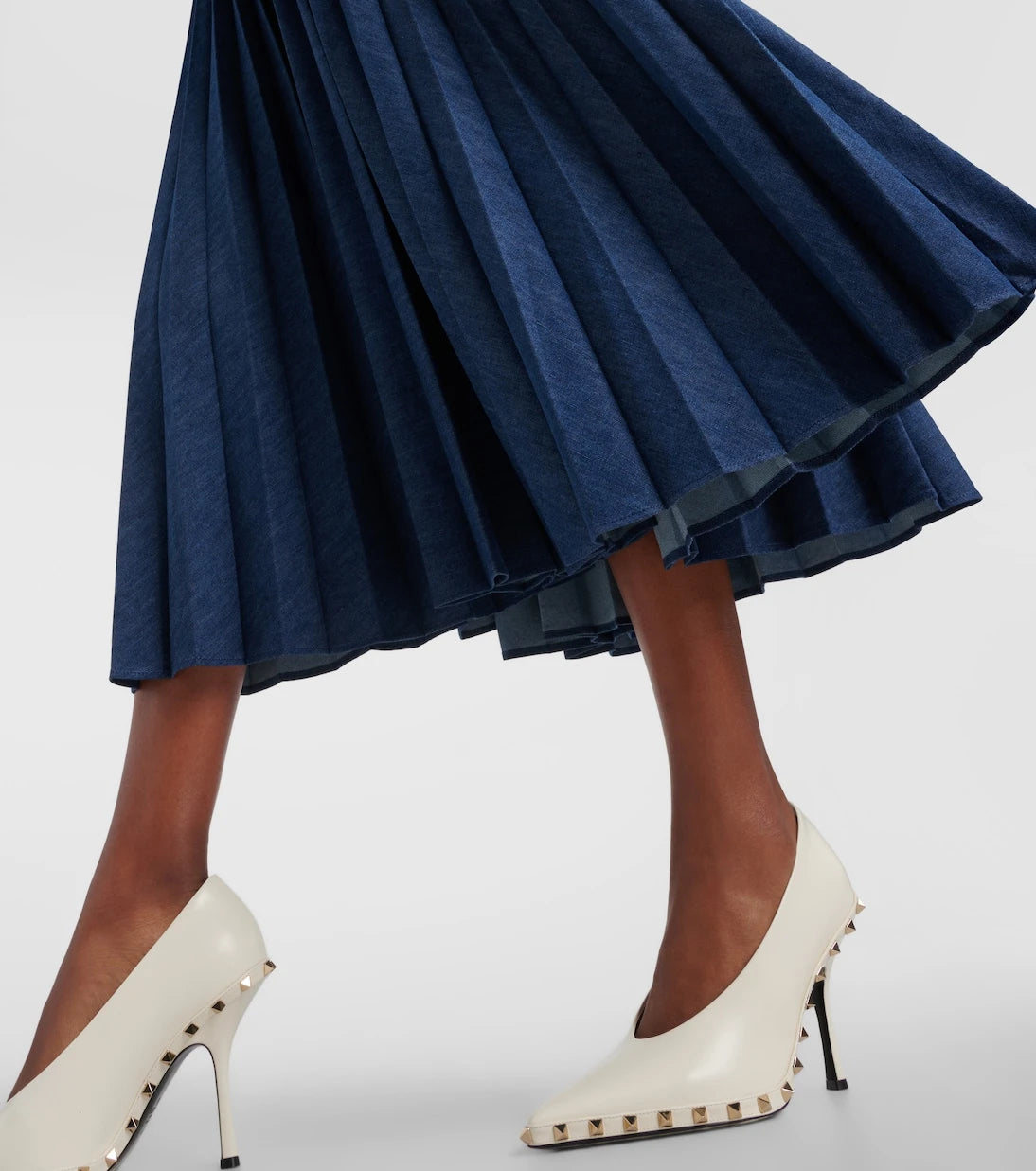 Valentino - VGold plissé chambray maxi dress