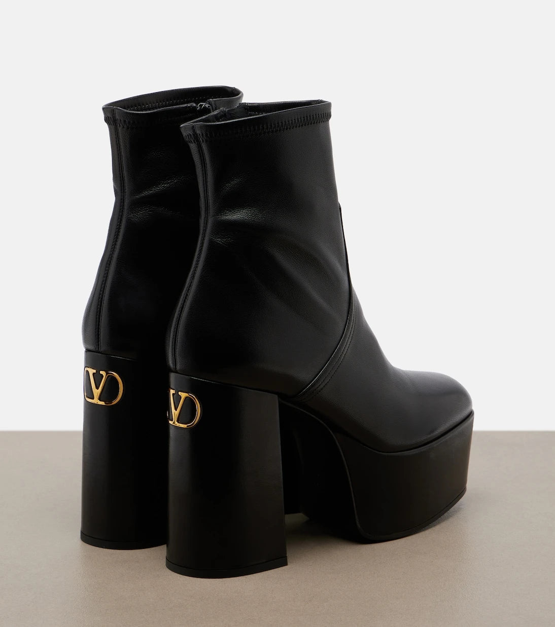 Valentino Garavani - Fawcette leather platform ankle boots