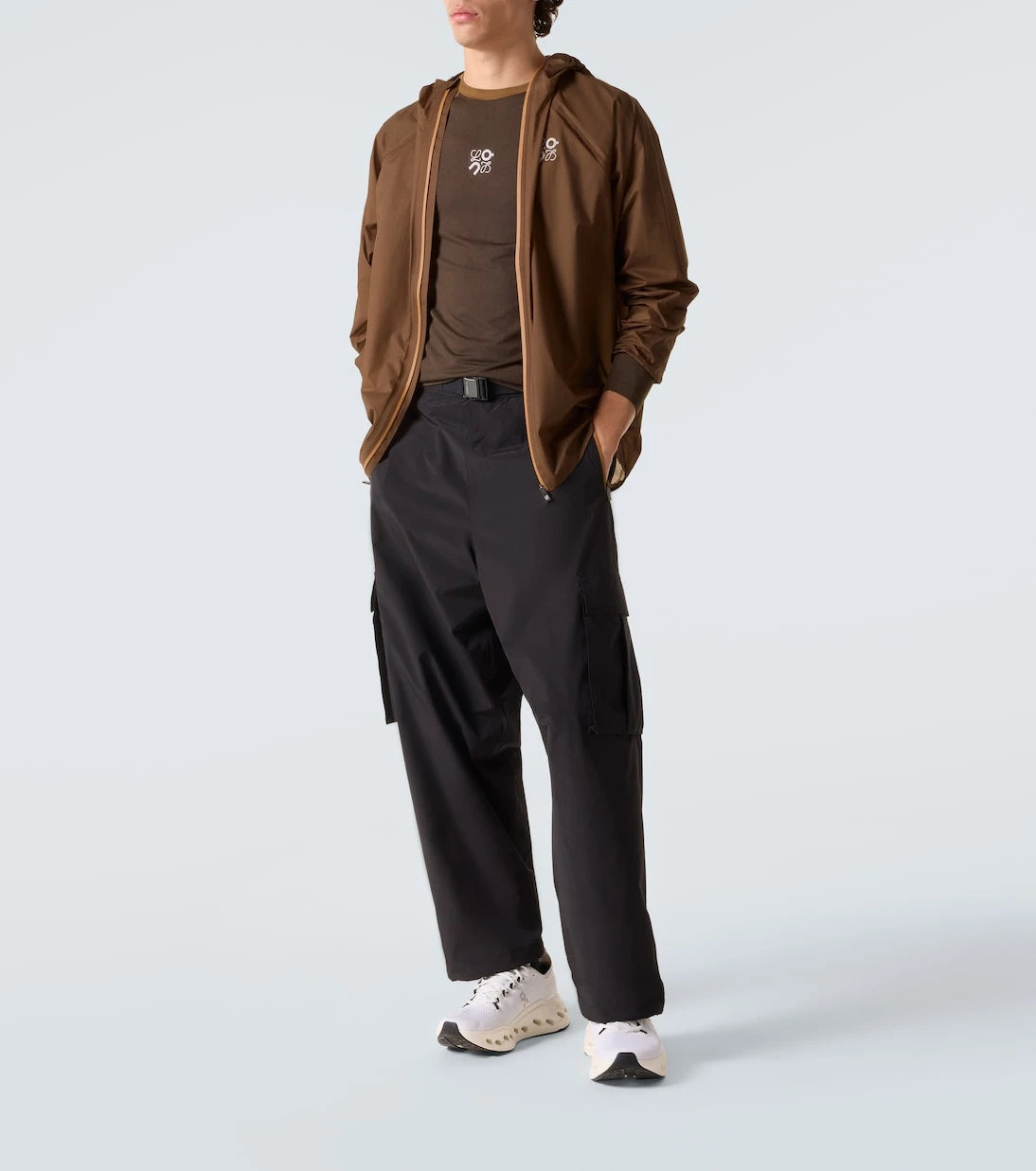 Loewe - توب تقني بشعار x On