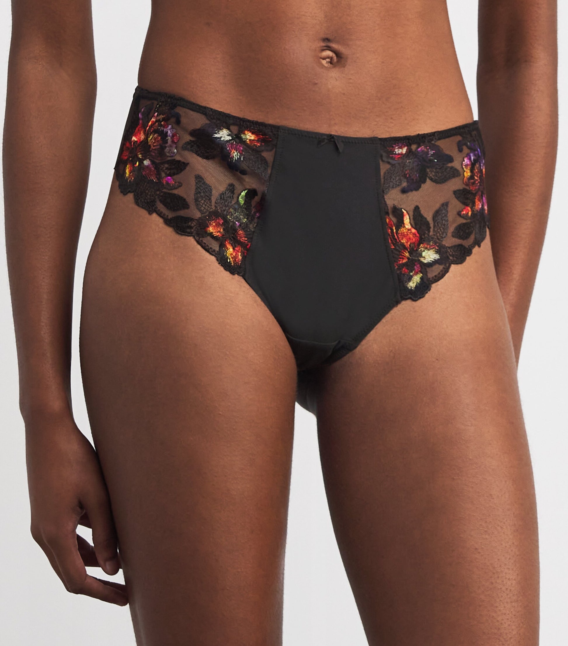 Fantasie Black Magdalena Thong
