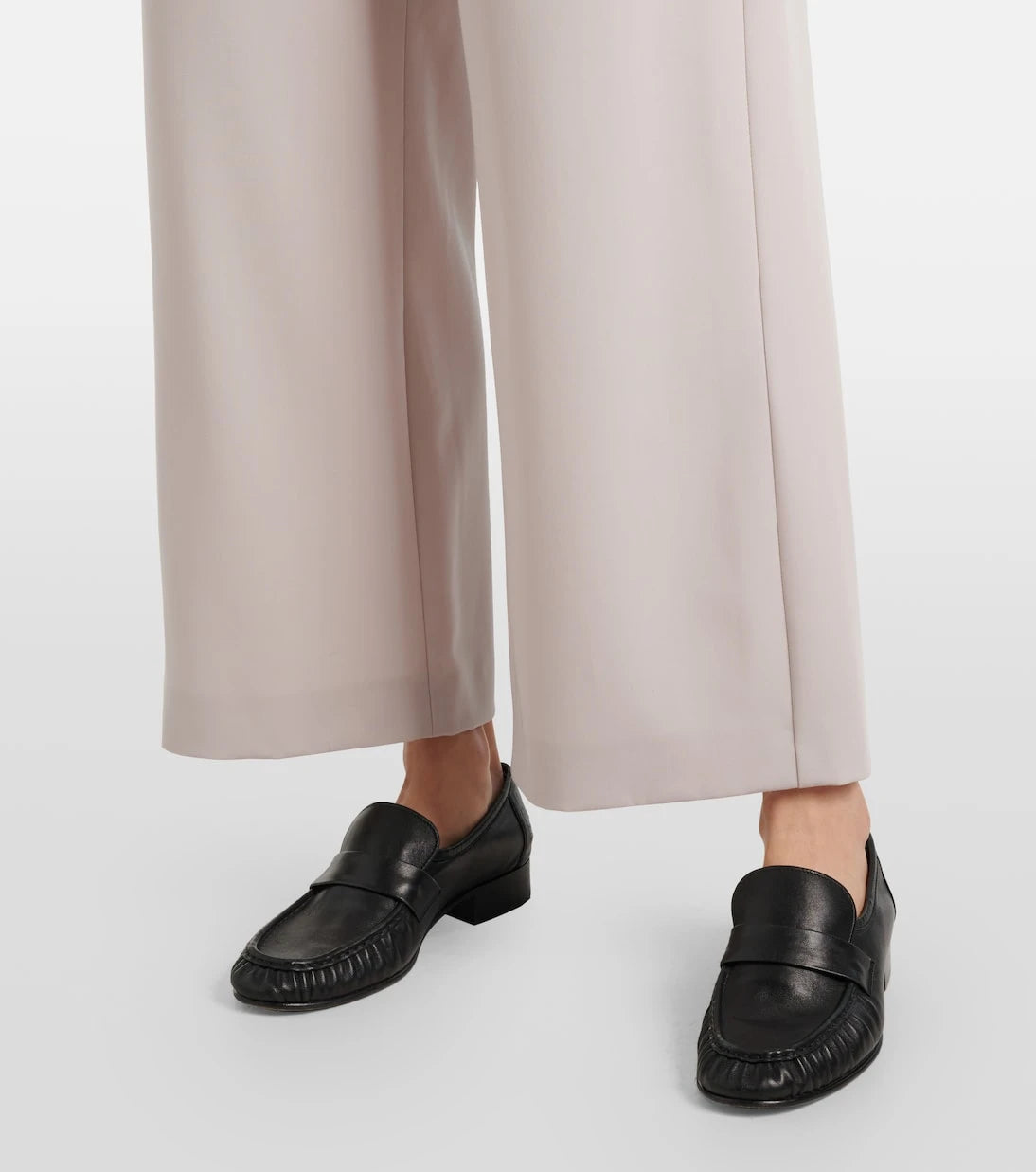 بنطلون واسع الساقين من الكريب الصوف البكر "أرجينتا" من S Max Mara
