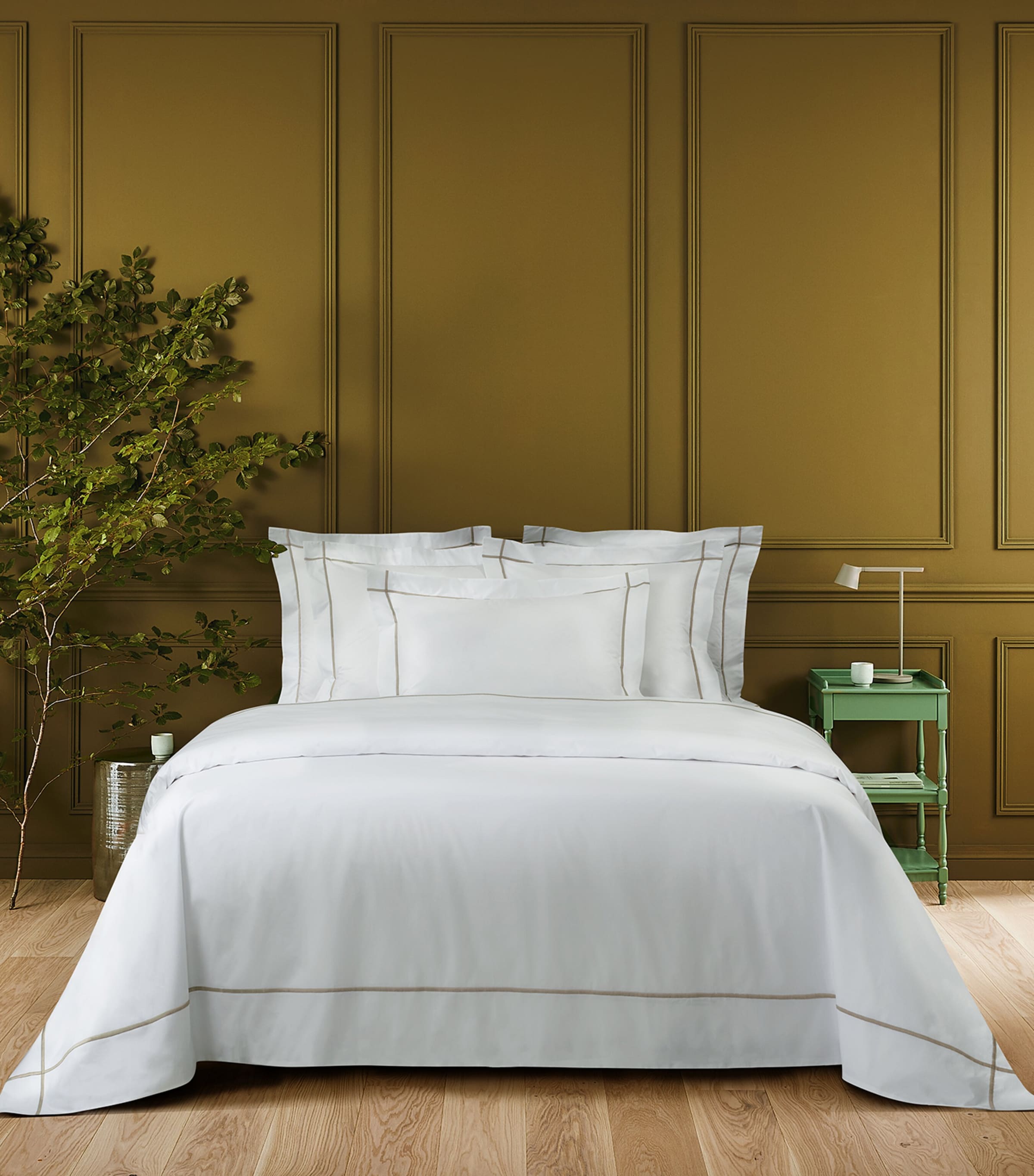 Yves Delorme Athena Pierre King Flat Sheet (270cm x 310cm)