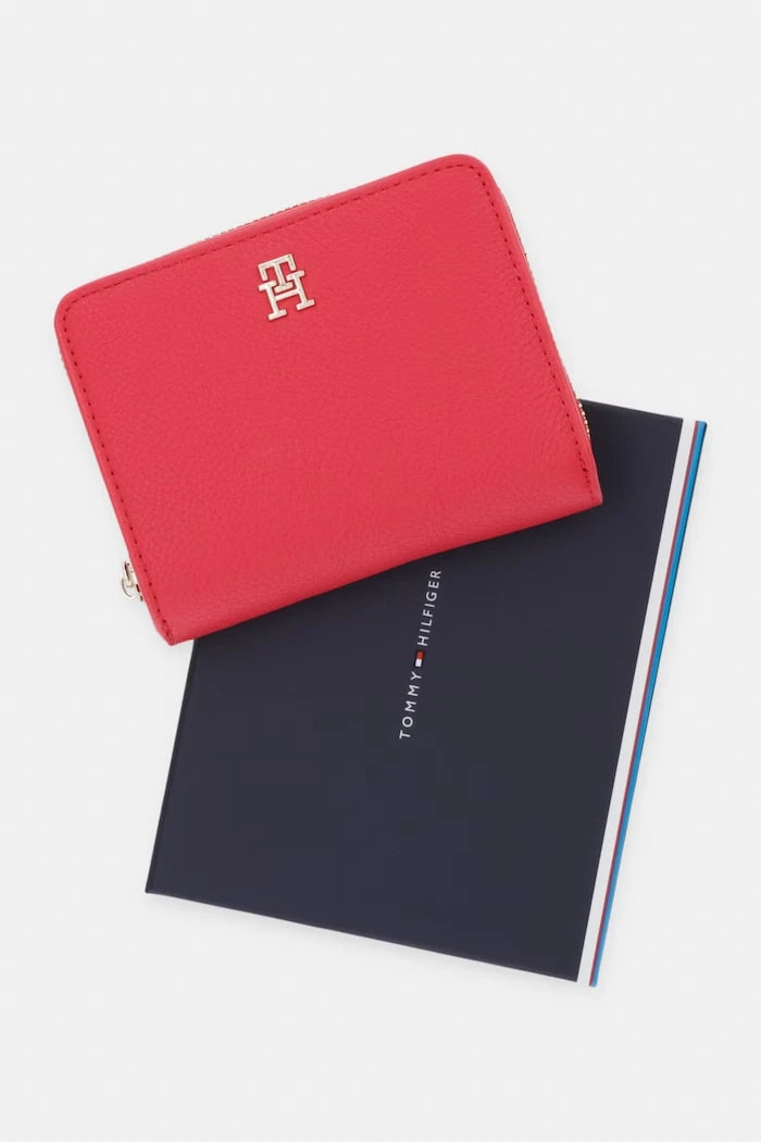 Tommy Hilfiger kadın cüzdanı