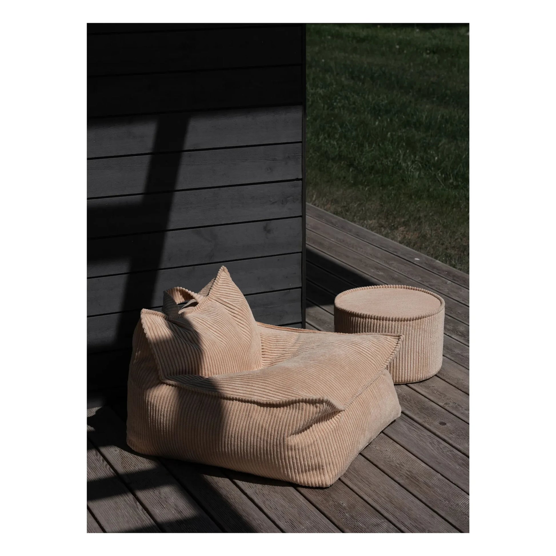 Wigiwama - Corduroy armchair | Light brown