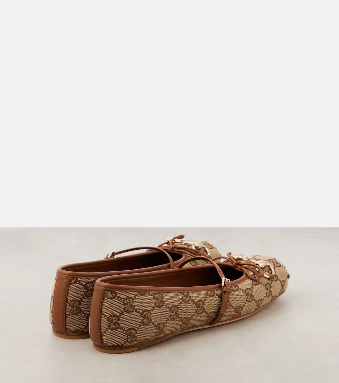 Gucci - حذاء باليه Gucci Horsebit GG Canvas المسطح
