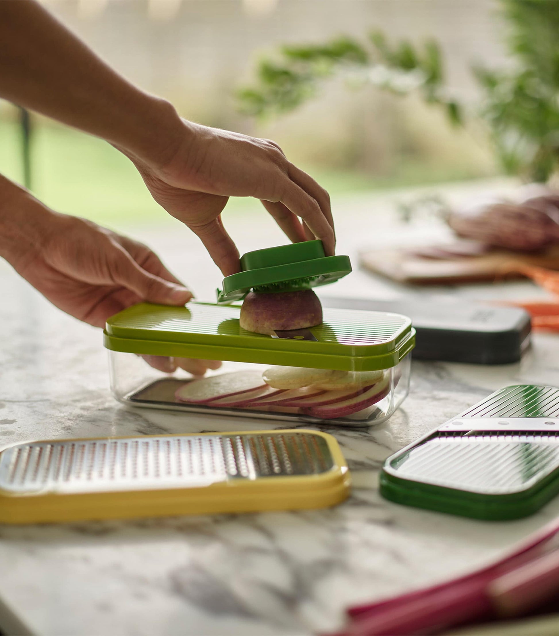 Multi-Prep Compact Grater & Slicer