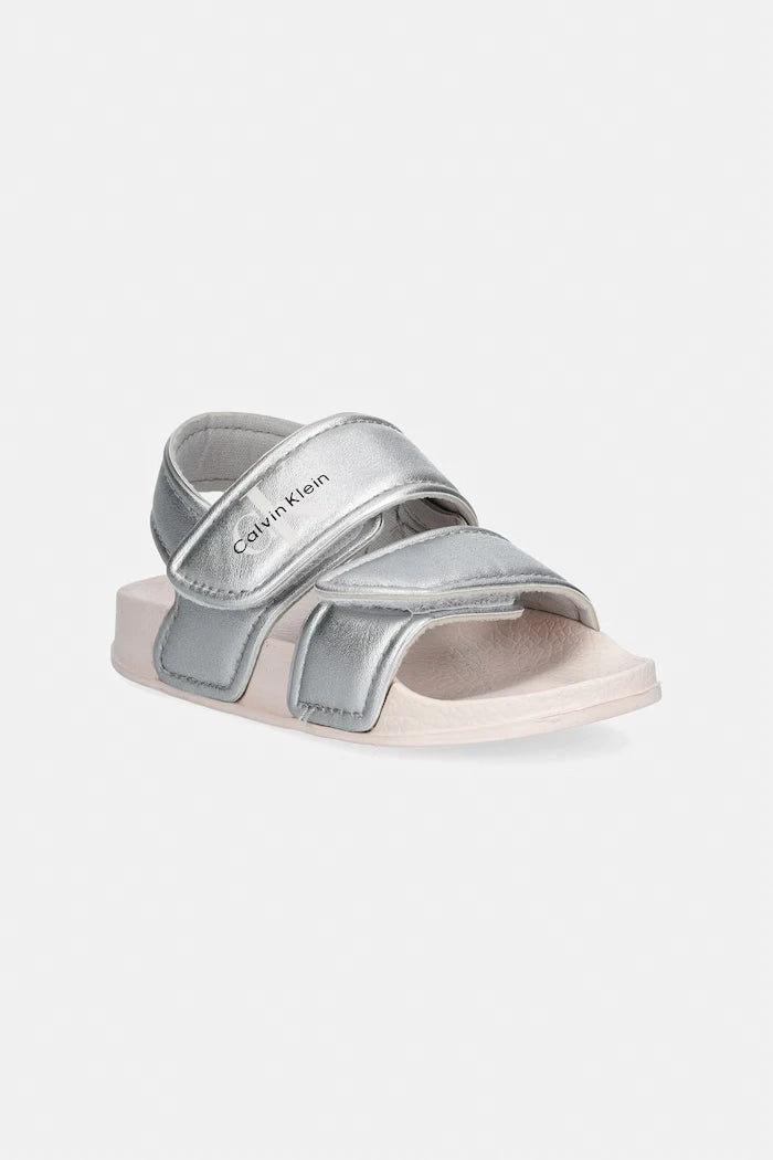 Calvin Klein Jeans сандали с равна подметка за деца