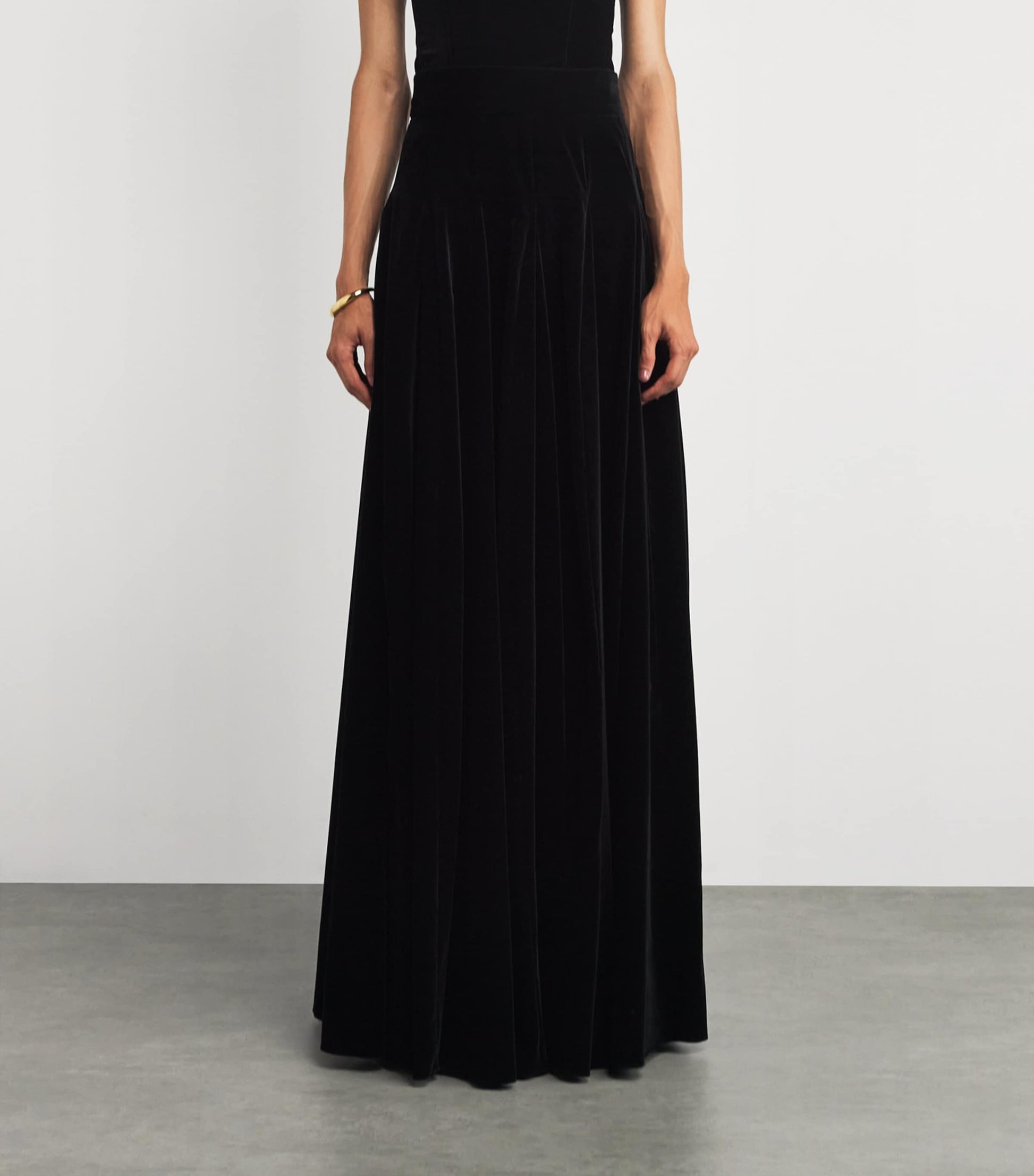 Velvet Maxi Skirt BLACK